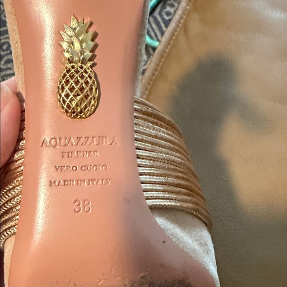 Aquazzura Cream Suede Pointed Mule Heels with Gold Ribbed Strap - Picture 2 of 5